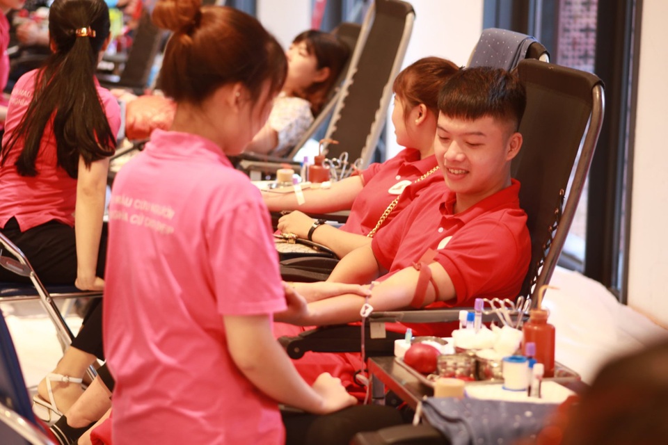 Số lượng máu kỉ lục hơn 85 nghìn đơn vị máu trong Hành trình đỏ 2019 - 4 Số lượng máu kỉ lục hơn 85 nghìn đơn vị máu trong Hành trình đỏ 2019 - 4