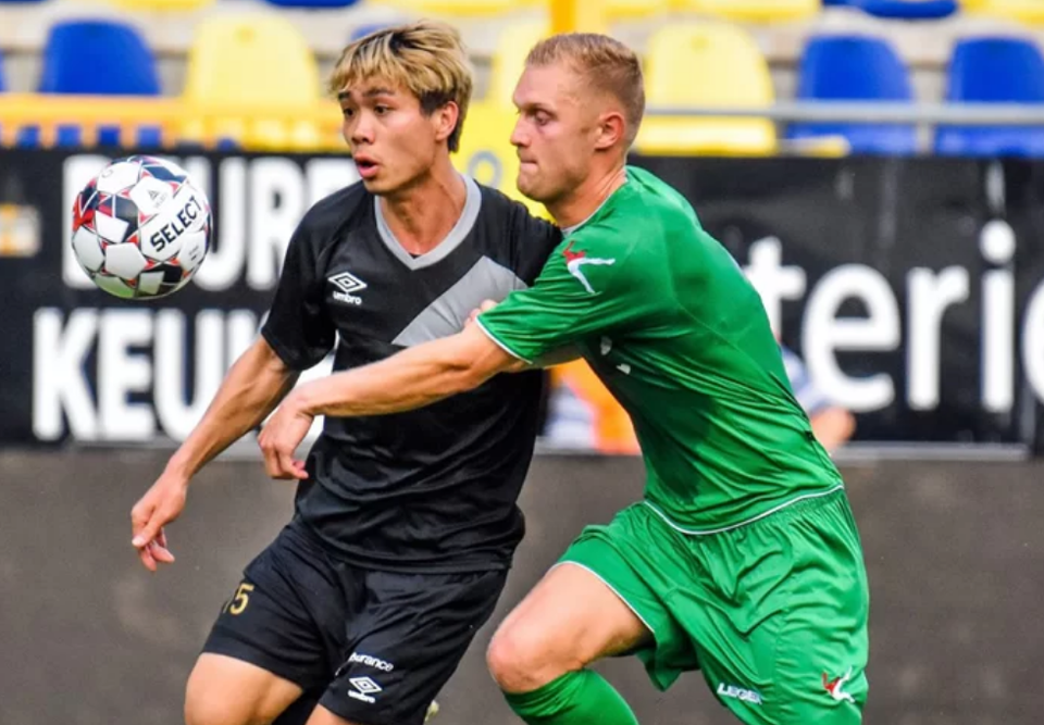 Công Phượng hồi hộp chờ ra sân trận mở màn giải Bỉ - 1