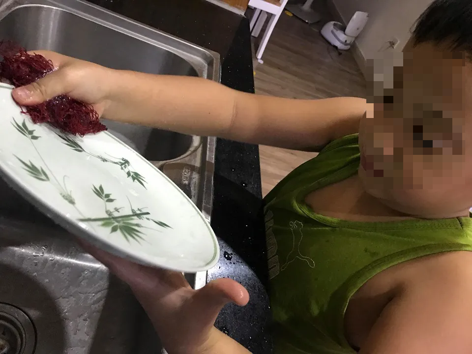 Hài hước tìm lớp kỹ năng sống chữa bệnh cho con - 4