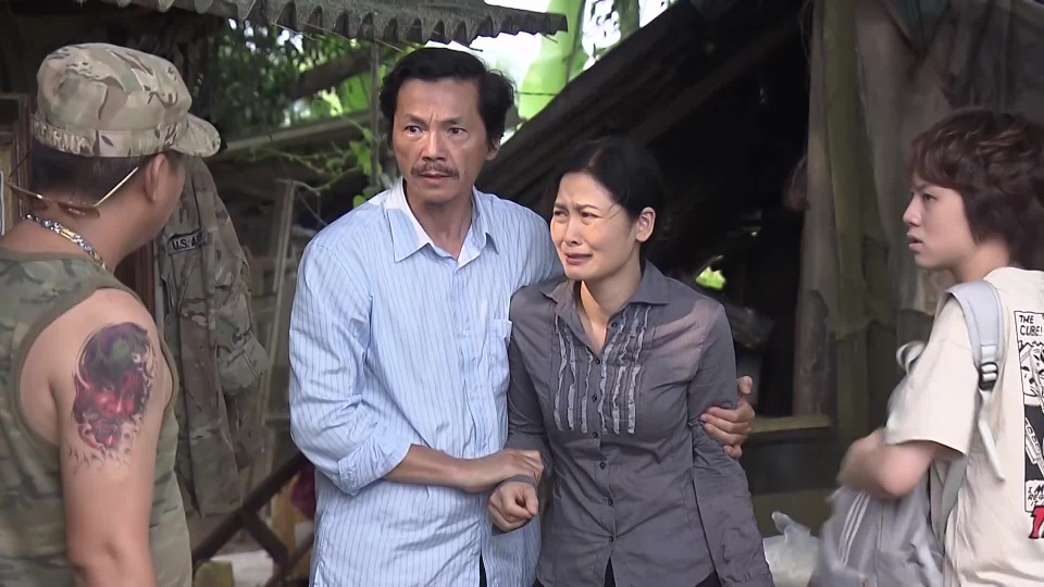 “Về nhà đi con”: Tranh cãi quyết liệt chuyện Dương bị ăn mắng vì tỏ tình thay bố - 1 “Về nhà đi con”: Tranh cãi quyết liệt chuyện Dương bị ăn mắng vì tỏ tình thay bố - 1