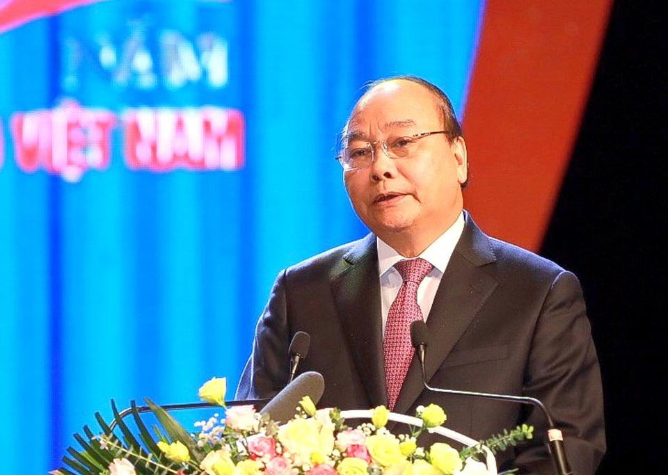 Thủ tướng Nguyễn Xuân Phúc: “Công đoàn ở tuyến đầu trong công nghiệp hoá, hiện đại hoá” - 1 Thủ tướng Nguyễn Xuân Phúc: “Công đoàn ở tuyến đầu trong công nghiệp hoá, hiện đại hoá” - 1