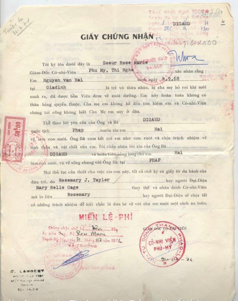 Cuộc gặp kỳ lạ với người cha chưa từng biết mặt trên đất Việt của đạo diễn người Pháp - 2 Cuộc gặp kỳ lạ với người cha chưa từng biết mặt trên đất Việt của đạo diễn người Pháp - 2