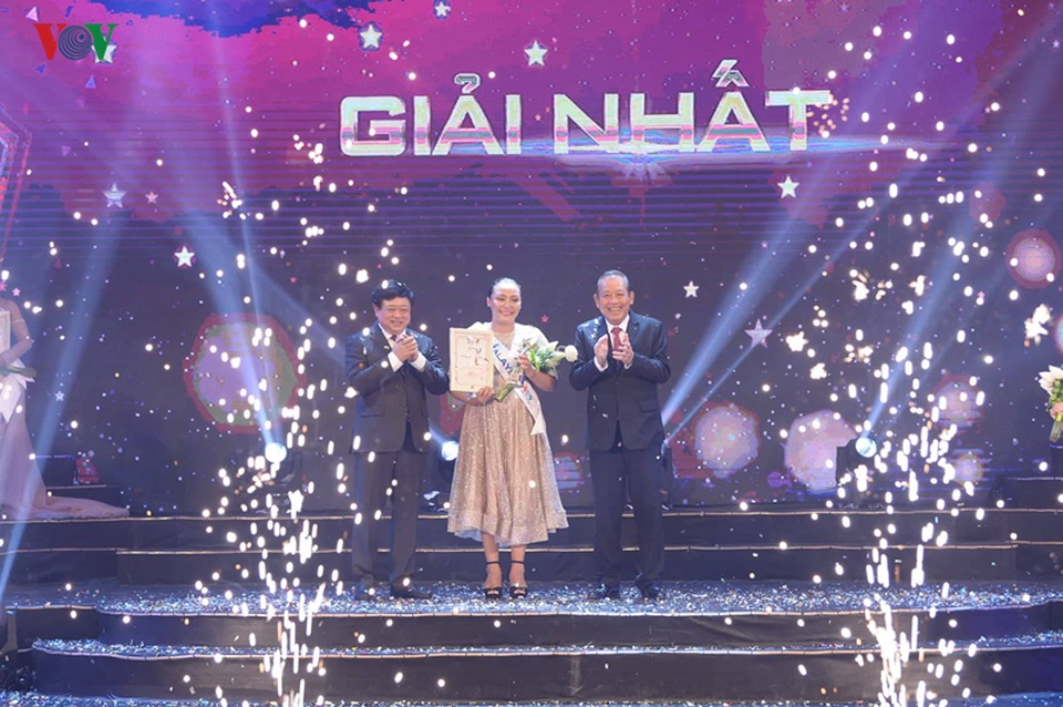 Thí sinh Malaysia giành giải Nhất cuộc thi “Tiếng hát ASEAN+3” năm 2019 - 10 Thí sinh Malaysia giành giải Nhất cuộc thi “Tiếng hát ASEAN+3” năm 2019 - 10