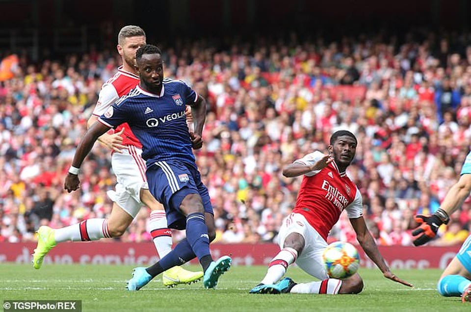 Arsenal bất ngờ thất bại ngay trên sân nhà trước Lyon - 1 Arsenal bất ngờ thất bại ngay trên sân nhà trước Lyon - 1