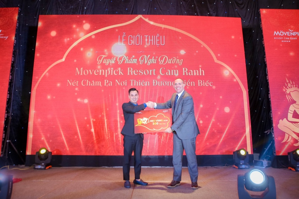 Movenpick Resort Cam Ranh giao dịch sôi động tại TP.HCM - 2 Movenpick Resort Cam Ranh giao dịch sôi động tại TP.HCM - 2