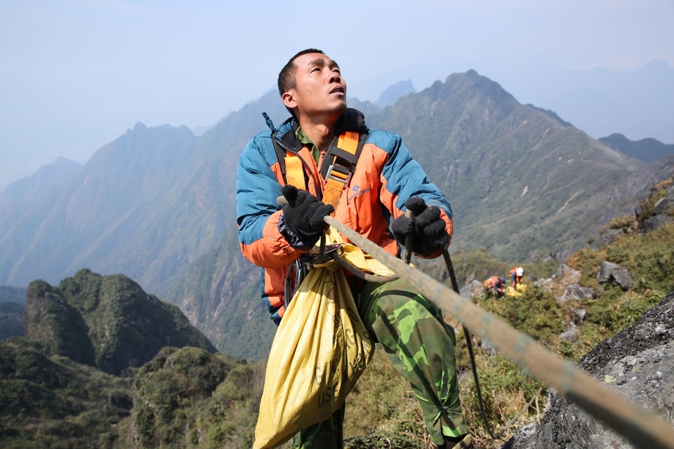 Gặp ‘Tarzan’ trên đỉnh trời Tây Bắc - 2