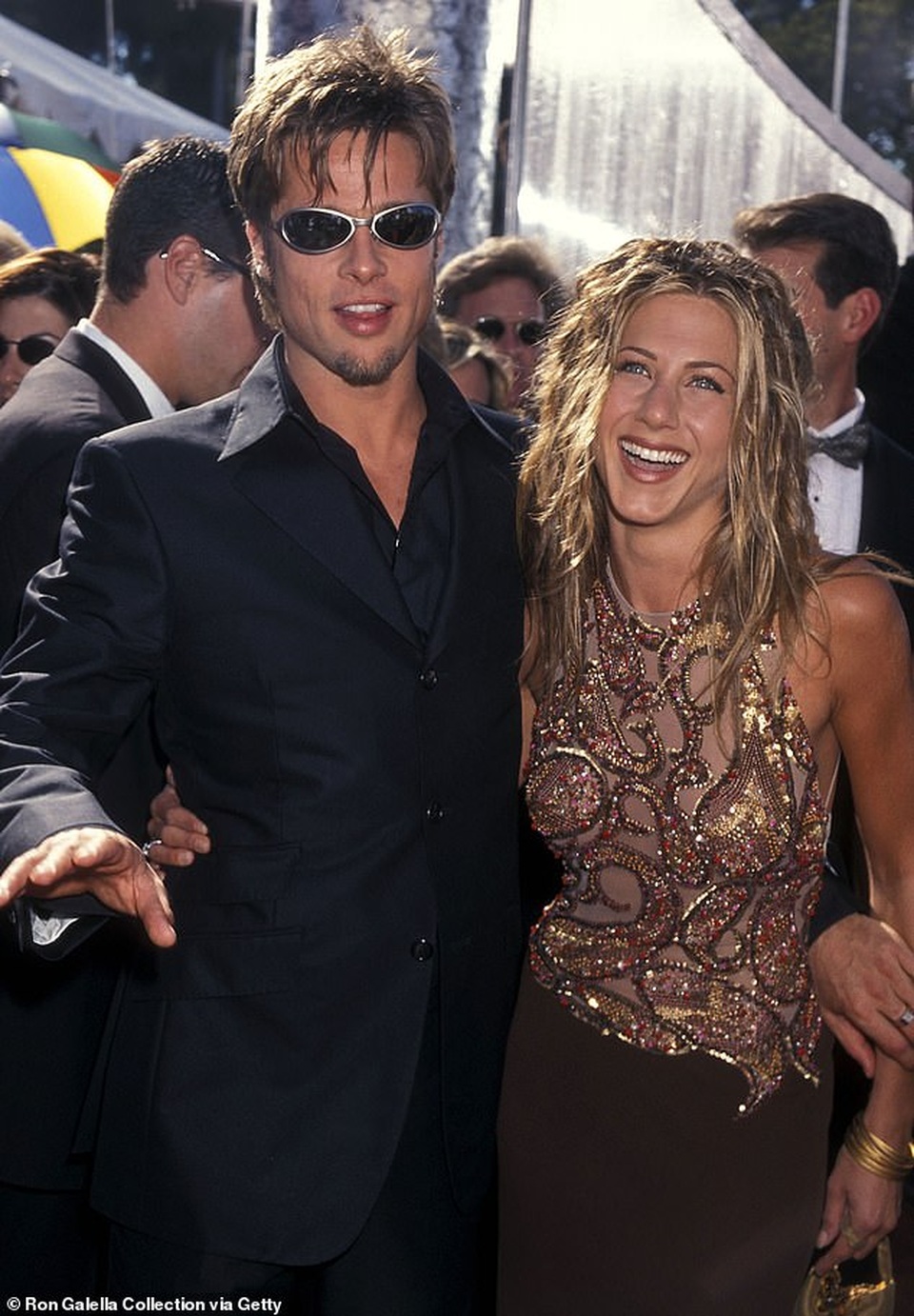 Jennifer Aniston và chồng cũ tái ngộ vì cún cưng - 11 Jennifer Aniston và chồng cũ tái ngộ vì cún cưng - 11