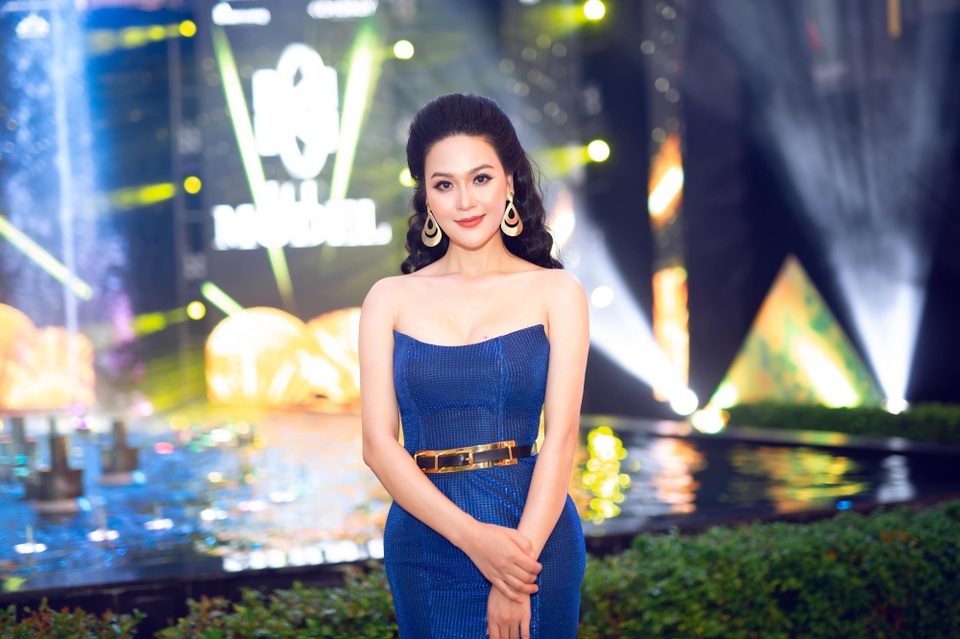 Cô gái đại dương của Nhật Huyền làm bùng nổ sân khấu Miss Word Việt Nam 2019 - 2 Cô gái đại dương của Nhật Huyền làm bùng nổ sân khấu Miss Word Việt Nam 2019 - 2