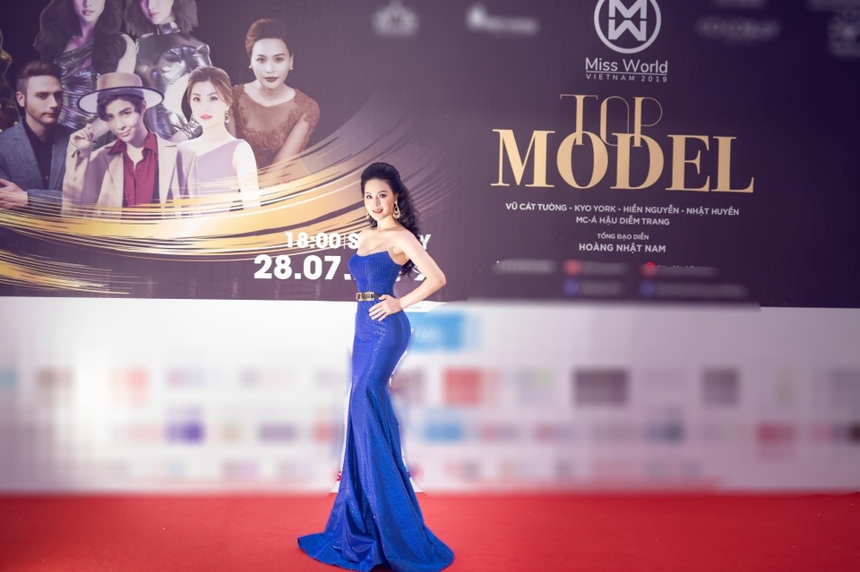 Cô gái đại dương của Nhật Huyền làm bùng nổ sân khấu Miss Word Việt Nam 2019 - 3 Cô gái đại dương của Nhật Huyền làm bùng nổ sân khấu Miss Word Việt Nam 2019 - 3