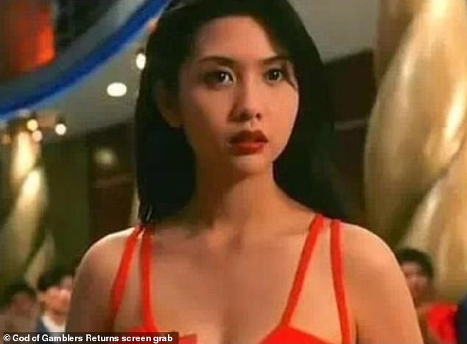 Nữ diễn viên “Thần Bài trở lại” được ngưỡng mộ vì trẻ đẹp ở tuổi 51 - 4 Nữ diễn viên “Thần Bài trở lại” được ngưỡng mộ vì trẻ đẹp ở tuổi 51 - 4