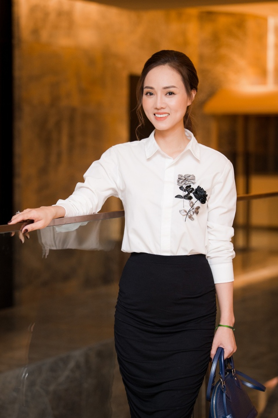 Bạn gái phóng viên kém 15 tuổi thay đổi bất ngờ từ ngày yêu Công Lý - 7 Bạn gái phóng viên kém 15 tuổi thay đổi bất ngờ từ ngày yêu Công Lý - 7