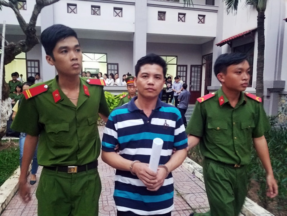 Điều tra lại vụ nguyên đại úy công an lừa người yêu cũ - 1 Điều tra lại vụ nguyên đại úy công an lừa người yêu cũ - 1