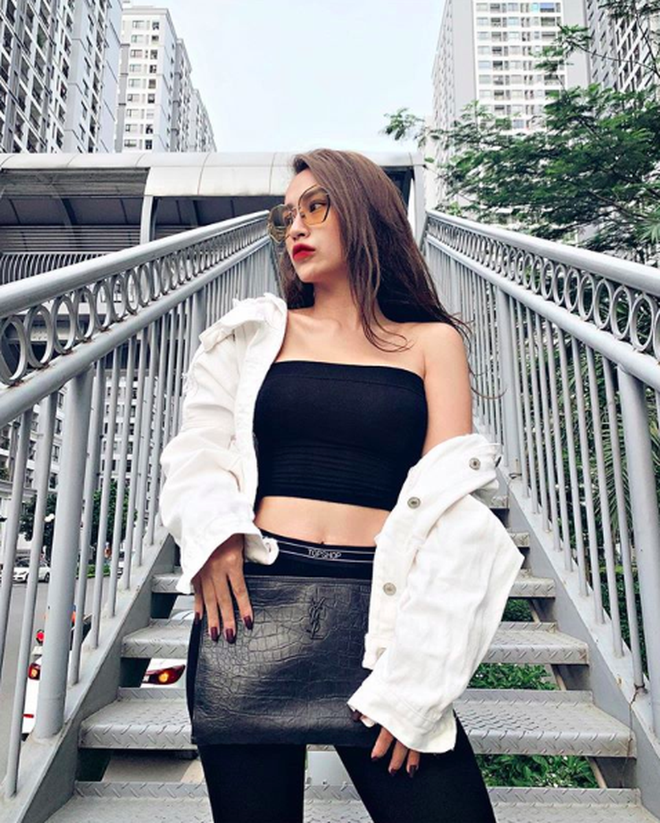 DJ Tít ngày càng gợi cảm, tự tin khoe thân hình hoàn hảo - 3 DJ Tít ngày càng gợi cảm, tự tin khoe thân hình hoàn hảo - 3