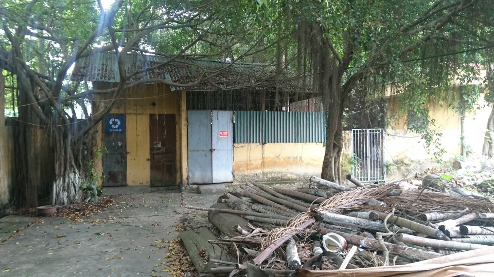 Người dân lo lắng vì nhà máy nước sạch nằm gần nghĩa trang, cạnh nhà xác - 4 Người dân lo lắng vì nhà máy nước sạch nằm gần nghĩa trang, cạnh nhà xác - 4