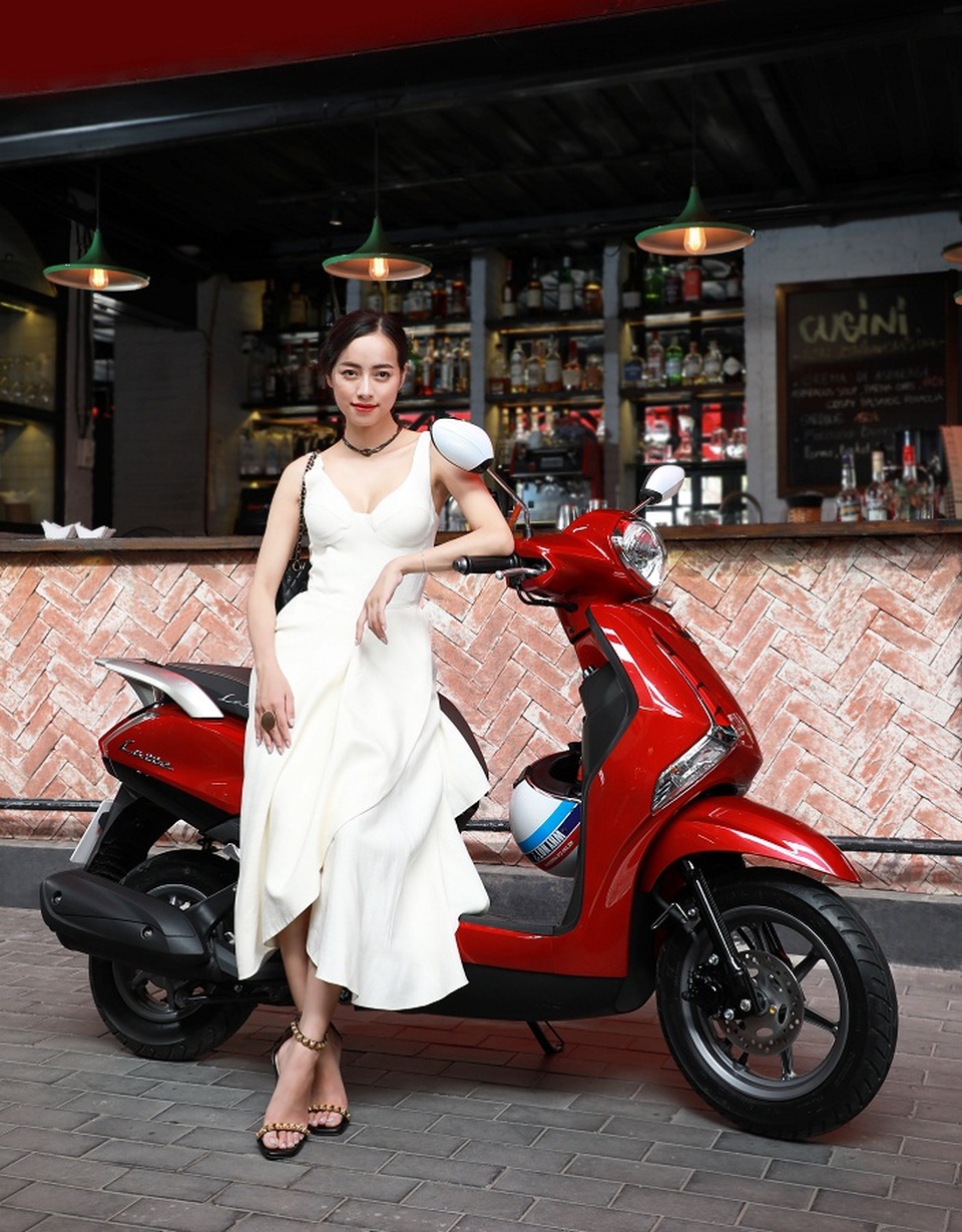 Yamaha Latte mê hoặc phụ nữ hiện đại bởi vẻ sang trọng và sành điệu - 1 Yamaha Latte mê hoặc phụ nữ hiện đại bởi vẻ sang trọng và sành điệu - 1