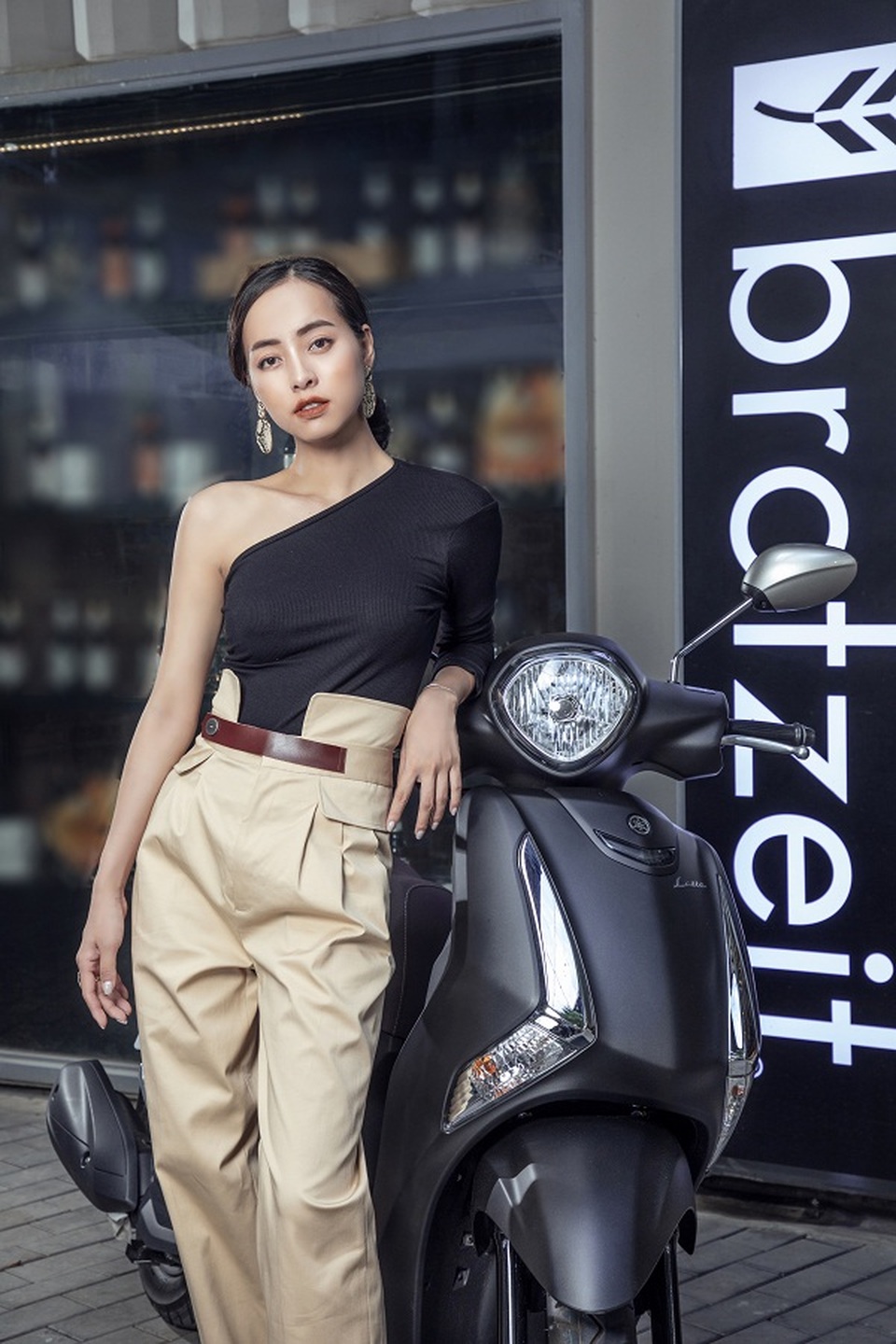 Yamaha Latte mê hoặc phụ nữ hiện đại bởi vẻ sang trọng và sành điệu - 3 Yamaha Latte mê hoặc phụ nữ hiện đại bởi vẻ sang trọng và sành điệu - 3