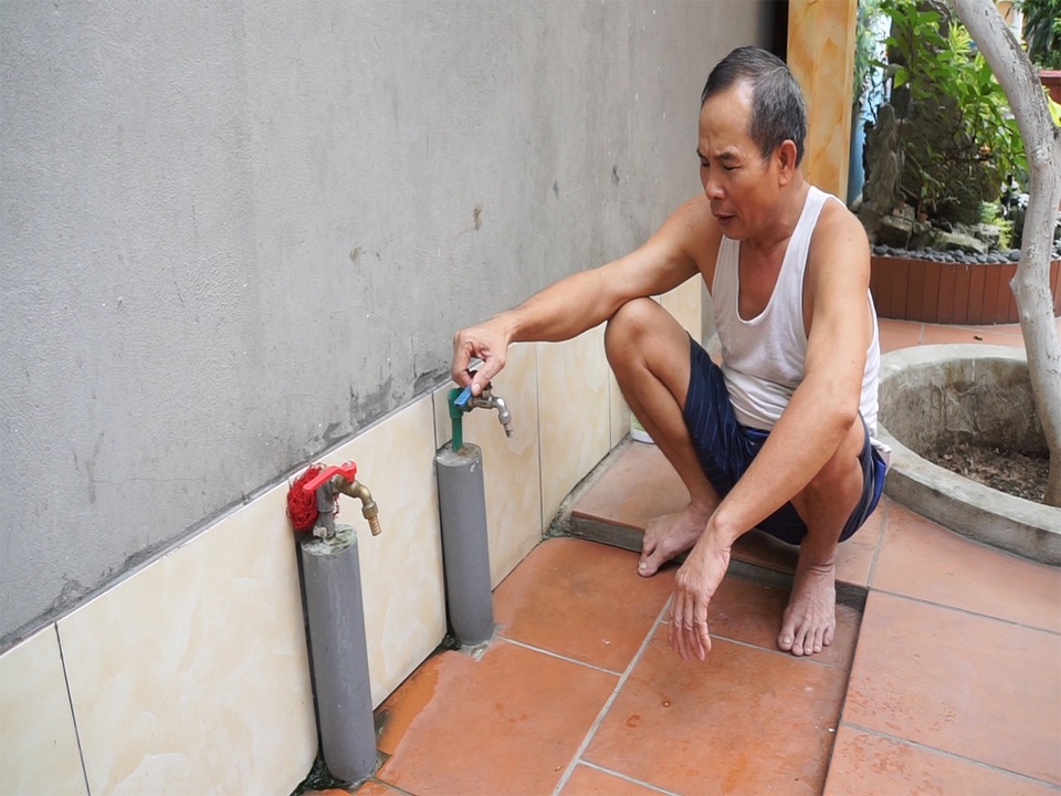 Người dân lo lắng vì nhà máy nước sạch nằm gần nghĩa trang, cạnh nhà xác - 1 Người dân lo lắng vì nhà máy nước sạch nằm gần nghĩa trang, cạnh nhà xác - 1