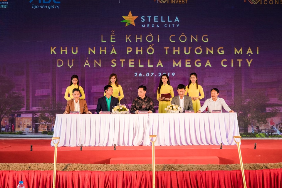 Kita Invest chính thức khởi công khu nhà phố thương mại - Dự án Stella Mega City - 2 Kita Invest chính thức khởi công khu nhà phố thương mại - Dự án Stella Mega City - 2