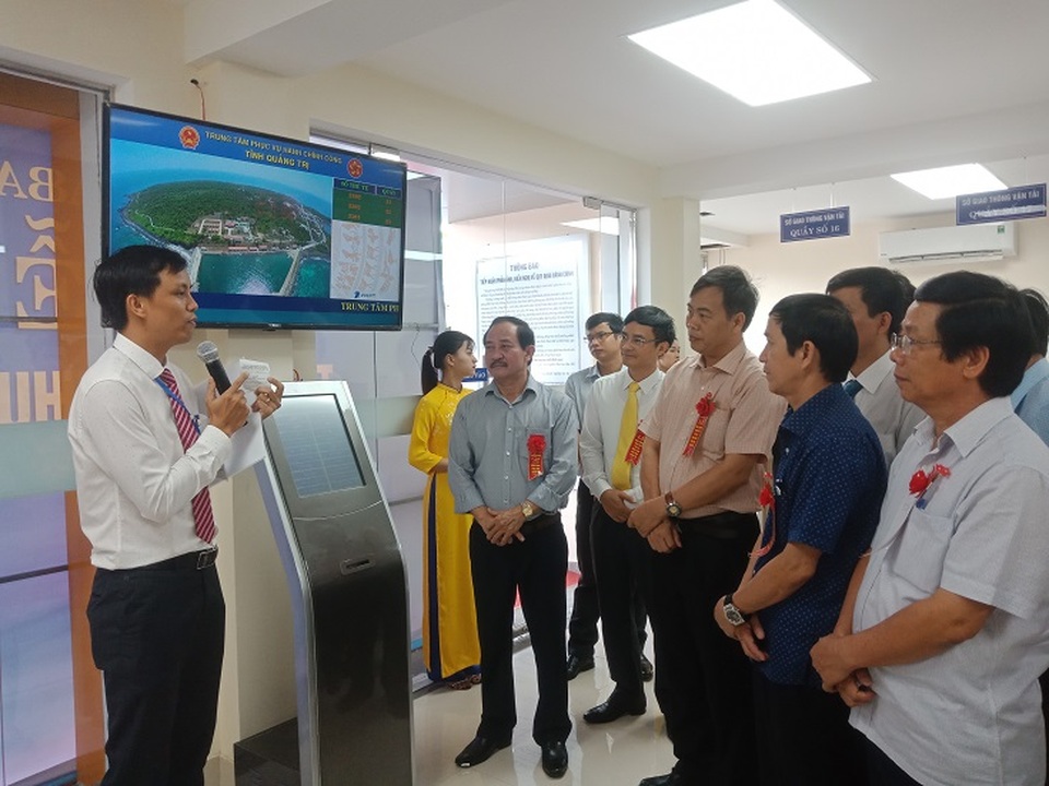 Quảng Trị vận hành trung tâm phục vụ hành chính công - 2 Quảng Trị vận hành trung tâm phục vụ hành chính công - 2