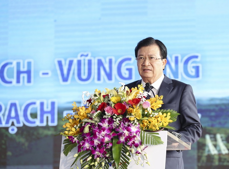 Phó Thủ tướng đốc thúc đường dây 500kV mạch 3 Phó Thủ tướng đốc thúc đường dây 500kV mạch 3