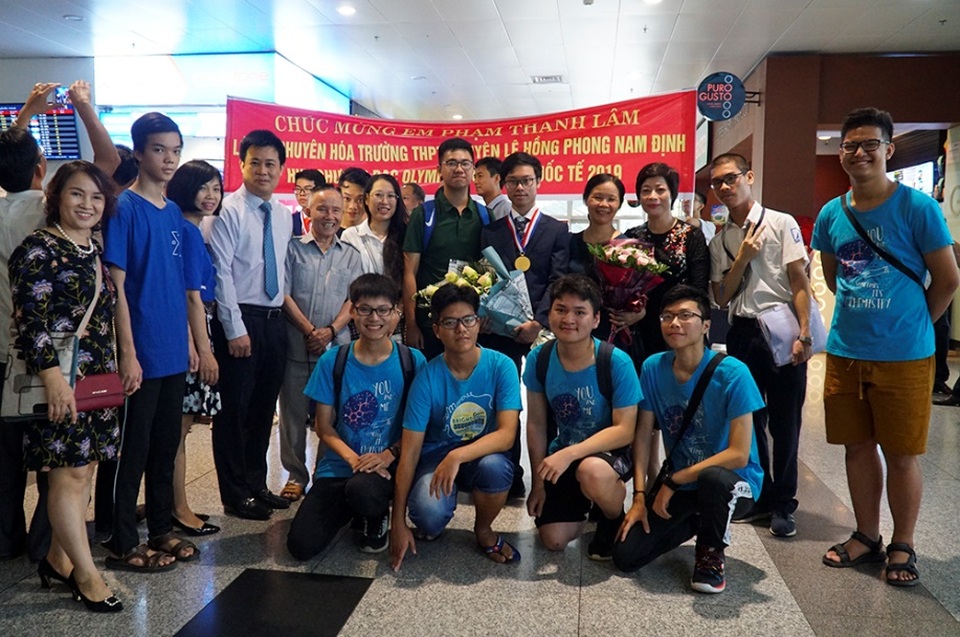 “Bí mật” của chàng trai Vàng đầu tiên đạt điểm tuyệt đối Olympic Hóa học quốc tế - 3 “Bí mật” của chàng trai Vàng đầu tiên đạt điểm tuyệt đối Olympic Hóa học quốc tế - 3