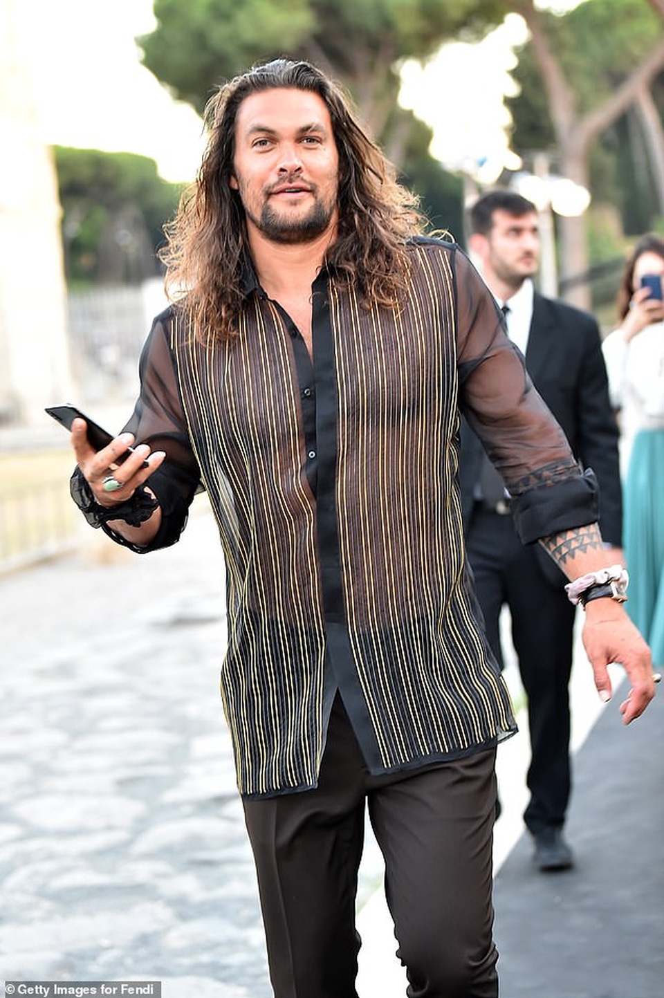 Tài tử “Aquaman” điềm nhiên đón nhận mọi khen chê ở tuổi 40 - 5 Tài tử “Aquaman” điềm nhiên đón nhận mọi khen chê ở tuổi 40 - 5