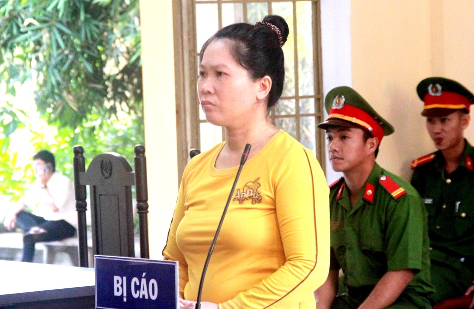 Chém người tình xưa trọng thương Chém người tình xưa trọng thương