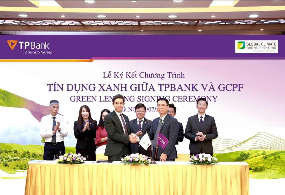 TPBank và GCPF ký kết hợp đồng cho vay tín dụng xanh 20 triệu USD - 1 TPBank và GCPF ký kết hợp đồng cho vay tín dụng xanh 20 triệu USD - 1