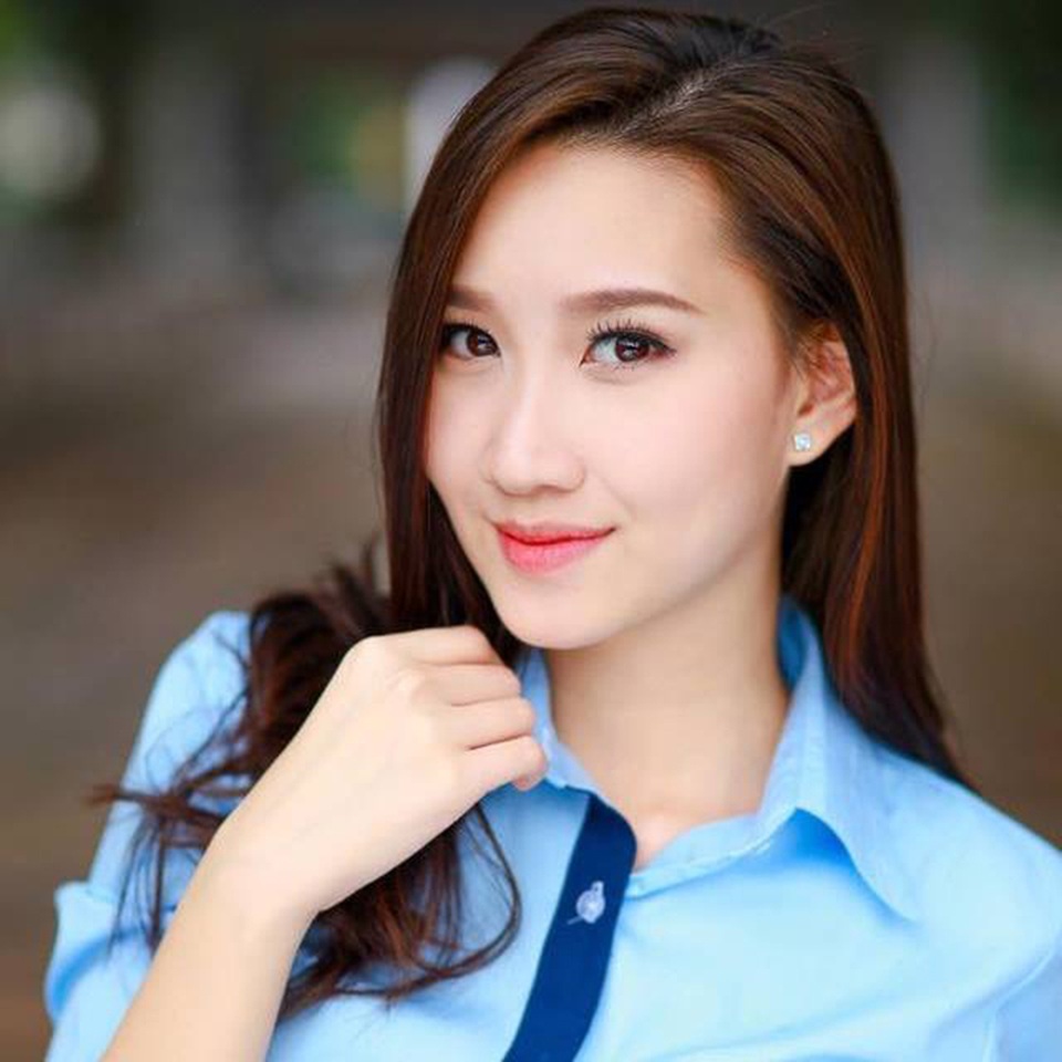 “Bông hồng” Lào gốc Việt xinh đẹp trong lễ tốt nghiệp tại Học viện Ngoại giao - 1 “Bông hồng” Lào gốc Việt xinh đẹp trong lễ tốt nghiệp tại Học viện Ngoại giao - 1