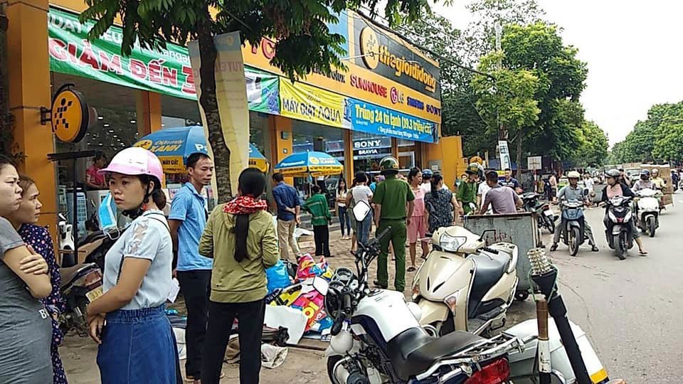 Hà Nội: Bảo vệ siêu thị bị đối tượng 2 tiền án chém trọng thương - 1 Hà Nội: Bảo vệ siêu thị bị đối tượng 2 tiền án chém trọng thương - 1