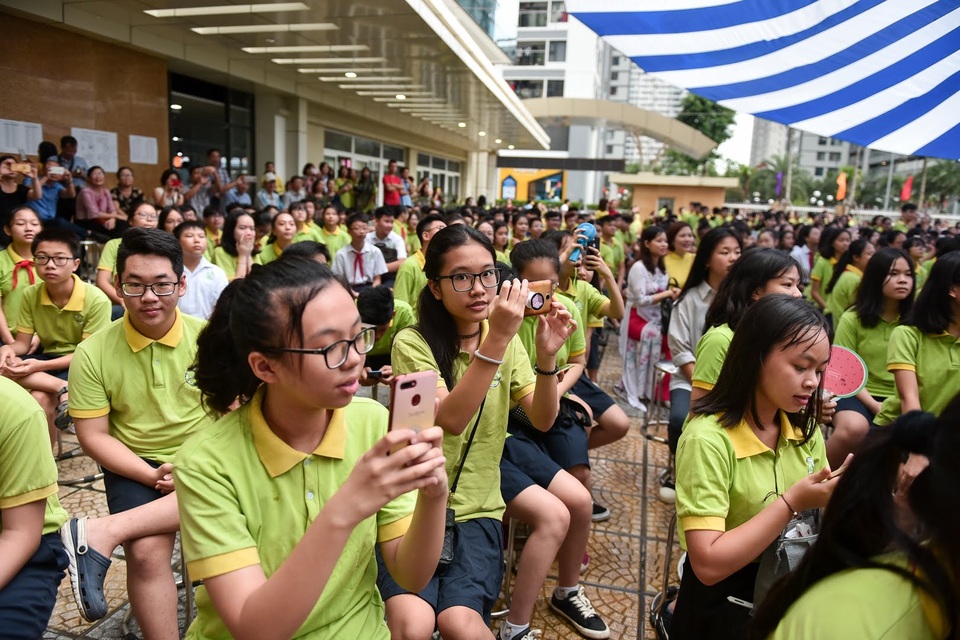 Con trai ông Quốc “Về nhà đi con” ân hận vì từng muốn bỏ học đi đóng phim - 18 Con trai ông Quốc “Về nhà đi con” ân hận vì từng muốn bỏ học đi đóng phim - 18