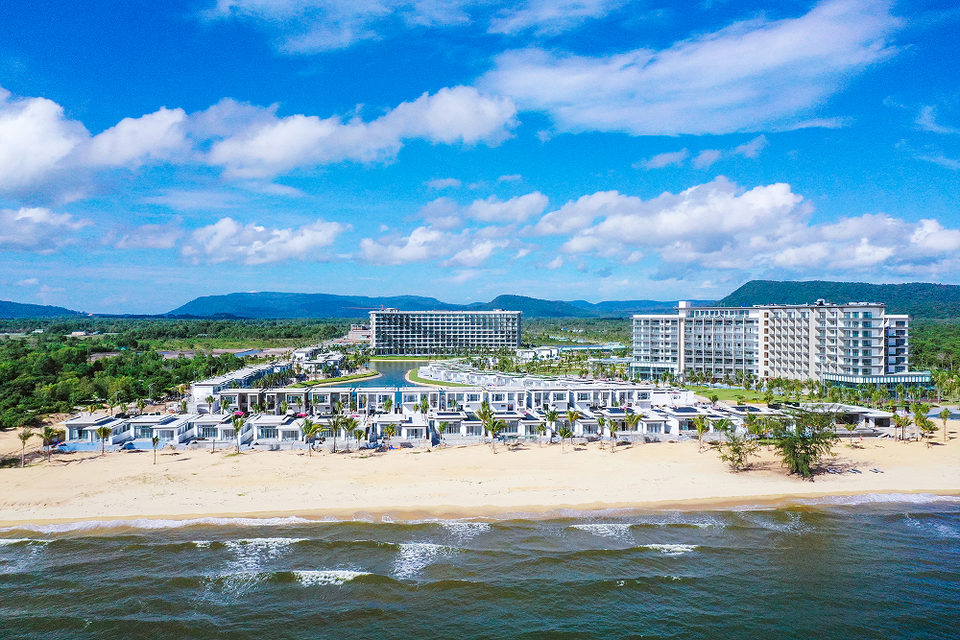 Mövenpick Resort Waverly Phú Quốc – Yếu tố “vàng” từ những thương hiệu hàng đầu - 2 Mövenpick Resort Waverly Phú Quốc – Yếu tố “vàng” từ những thương hiệu hàng đầu - 2