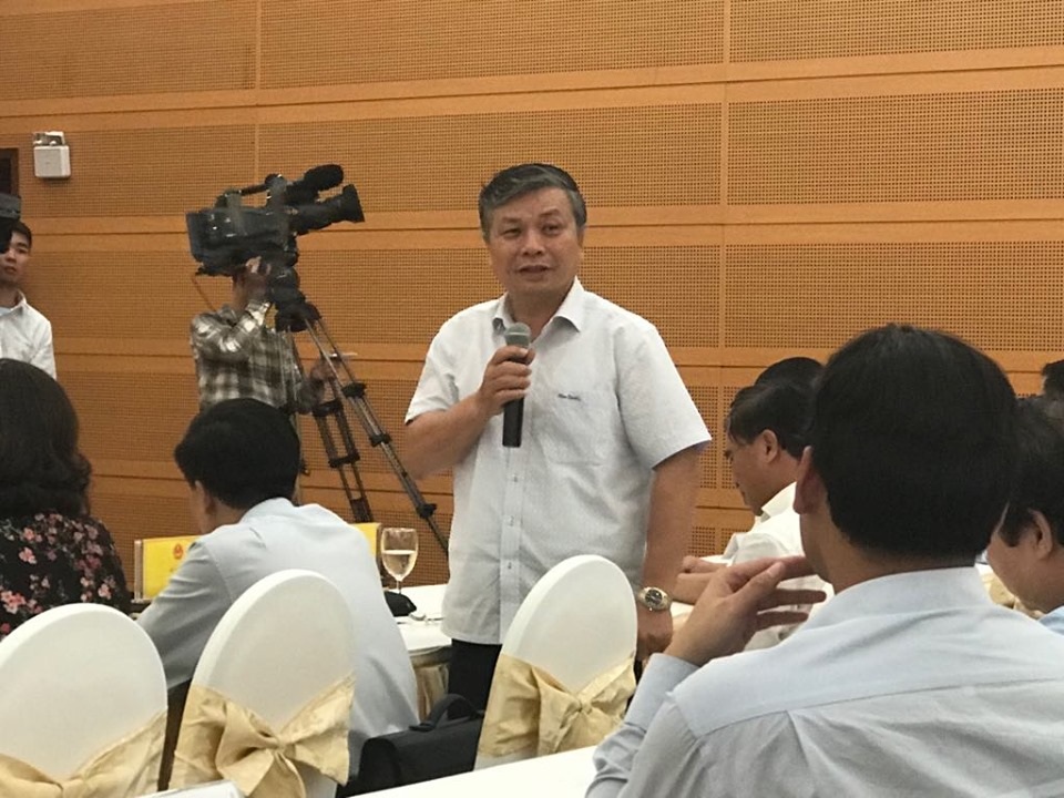 Bộ Nội vụ lên tiếng việc Trưởng đoàn đại biểu Quốc hội Sóc Trăng làm đám cưới con rình rang - 1 Bộ Nội vụ lên tiếng việc Trưởng đoàn đại biểu Quốc hội Sóc Trăng làm đám cưới con rình rang - 1
