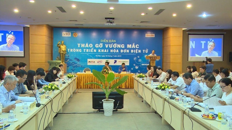 Tháo gỡ vướng mắc trong triển khai hóa đơn điện tử - 1 Tháo gỡ vướng mắc trong triển khai hóa đơn điện tử - 1
