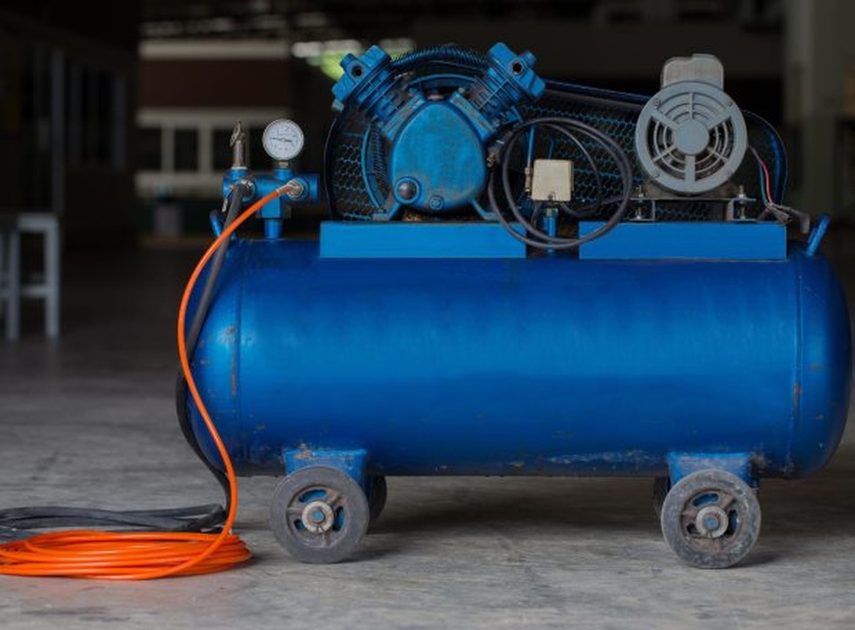 Con trai bị bạn nghịch khiến bụng phình to, cha lập tức đưa tới viện nhưng không kịp - 1 Con trai bị bạn nghịch khiến bụng phình to, cha lập tức đưa tới viện nhưng không kịp - 1