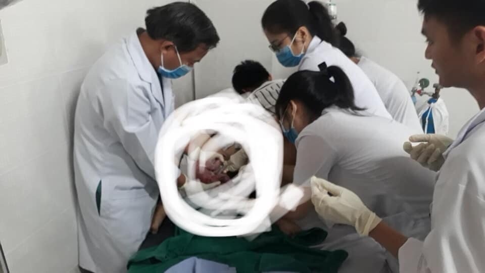Cần Thơ: Bác sĩ ngoại khoa trở thành bác sĩ... đỡ đẻ bất đắc dĩ - 1 Cần Thơ: Bác sĩ ngoại khoa trở thành bác sĩ... đỡ đẻ bất đắc dĩ - 1