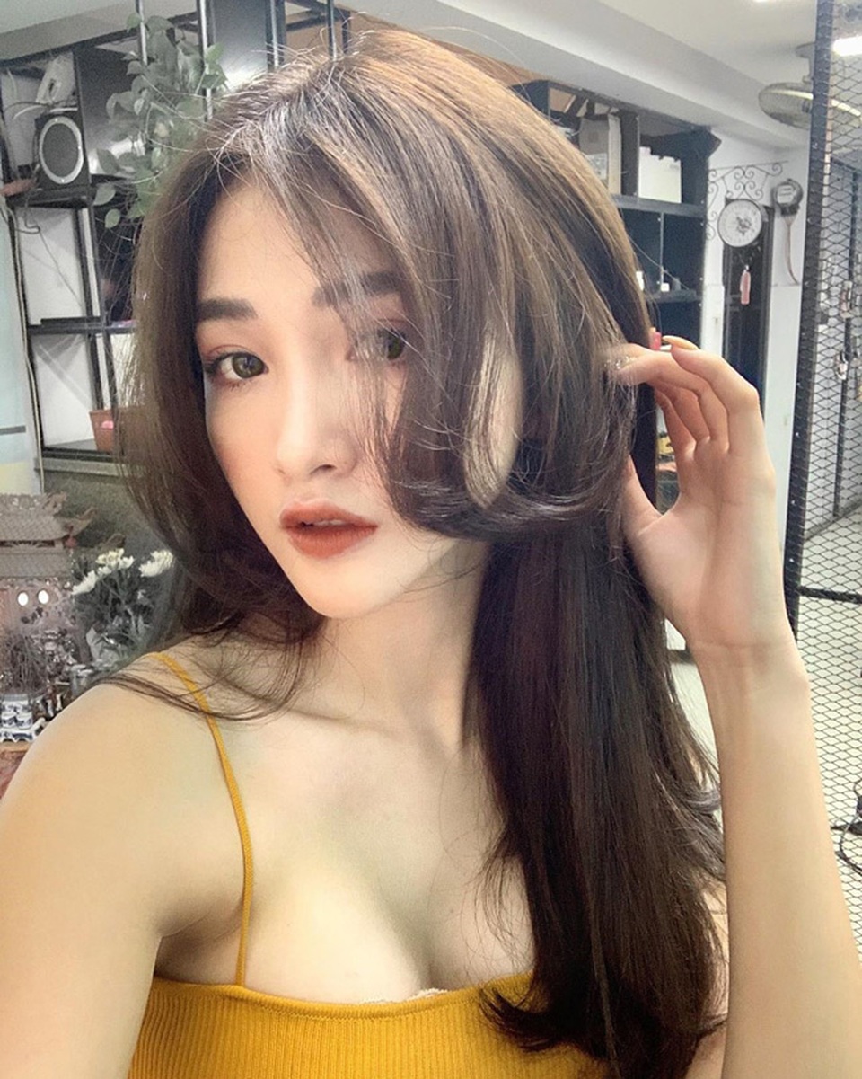 Hai hot girl nóng bỏng từng tố Trâm Anh sống giả tạo giờ ra sao? - 9 Hai hot girl nóng bỏng từng tố Trâm Anh sống giả tạo giờ ra sao? - 9