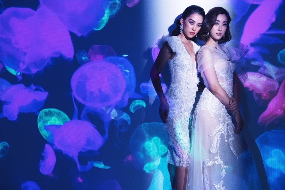 NTK Lê Ngọc Lâm tiết lộ cá tính trái ngược giữa Hoa hậu Đỗ Mỹ Linh, Tiểu Vy - 16 NTK Lê Ngọc Lâm tiết lộ cá tính trái ngược giữa Hoa hậu Đỗ Mỹ Linh, Tiểu Vy - 16