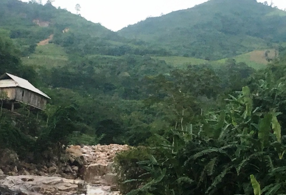 Bố trí tàu, ôtô và huy động hàng trăm chiến sĩ sẵn sàng ứng phó bão số 3 - 5 Bố trí tàu, ôtô và huy động hàng trăm chiến sĩ sẵn sàng ứng phó bão số 3 - 5