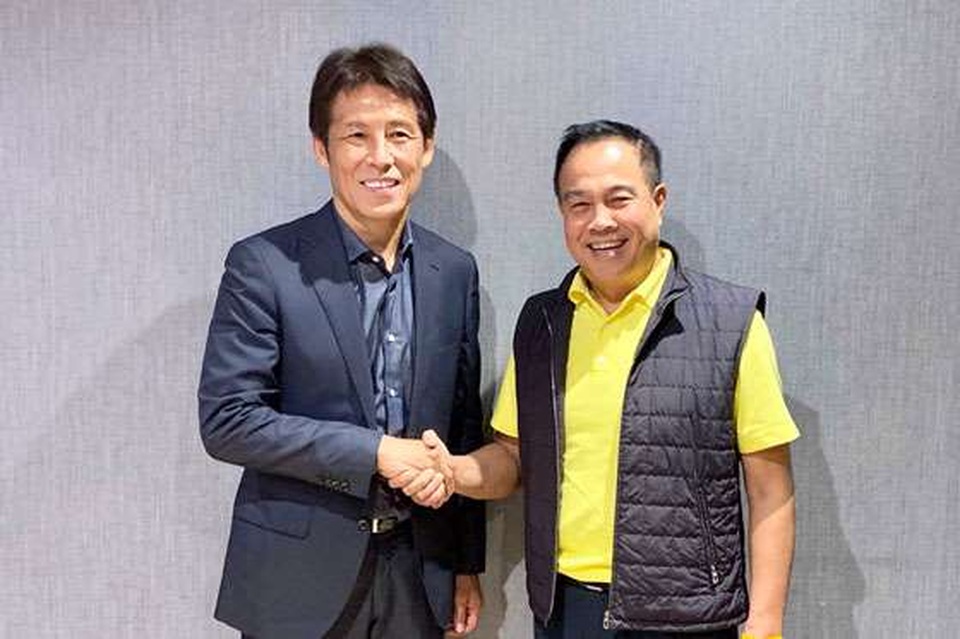 HLV Akira Nishino chưa tìm được trợ lý ở đội tuyển Thái Lan - 1