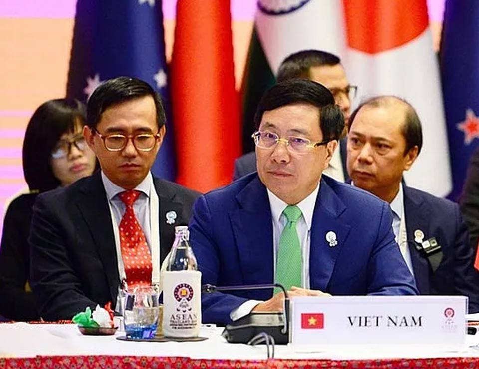 Phó Thủ tướng: Sự cố nghiêm trọng đang diễn ra ở Biển Đông! - 1 Phó Thủ tướng: Sự cố nghiêm trọng đang diễn ra ở Biển Đông! - 1