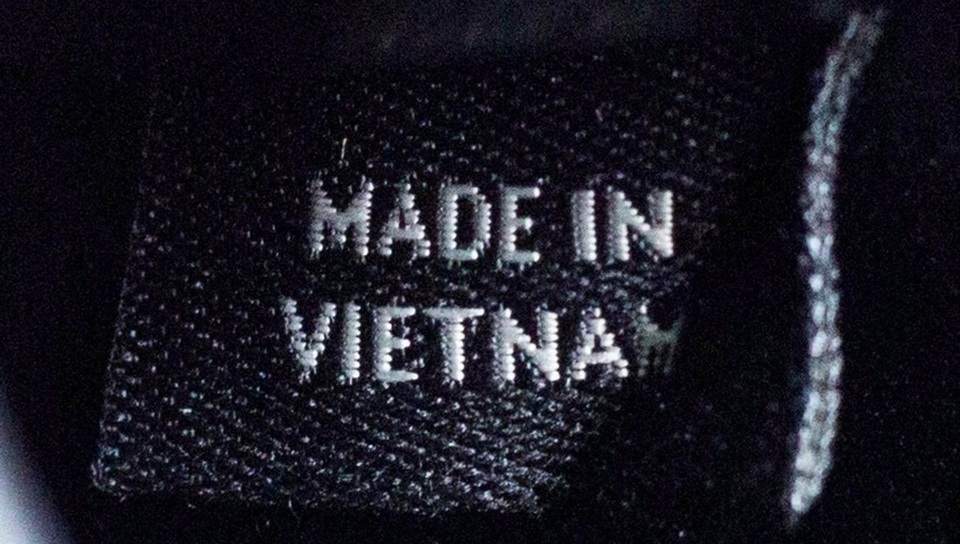 Bộ Công Thương đưa ra tiêu chí “made in Vietnam”: Có cần thiết? - 1 Bộ Công Thương đưa ra tiêu chí “made in Vietnam”: Có cần thiết? - 1