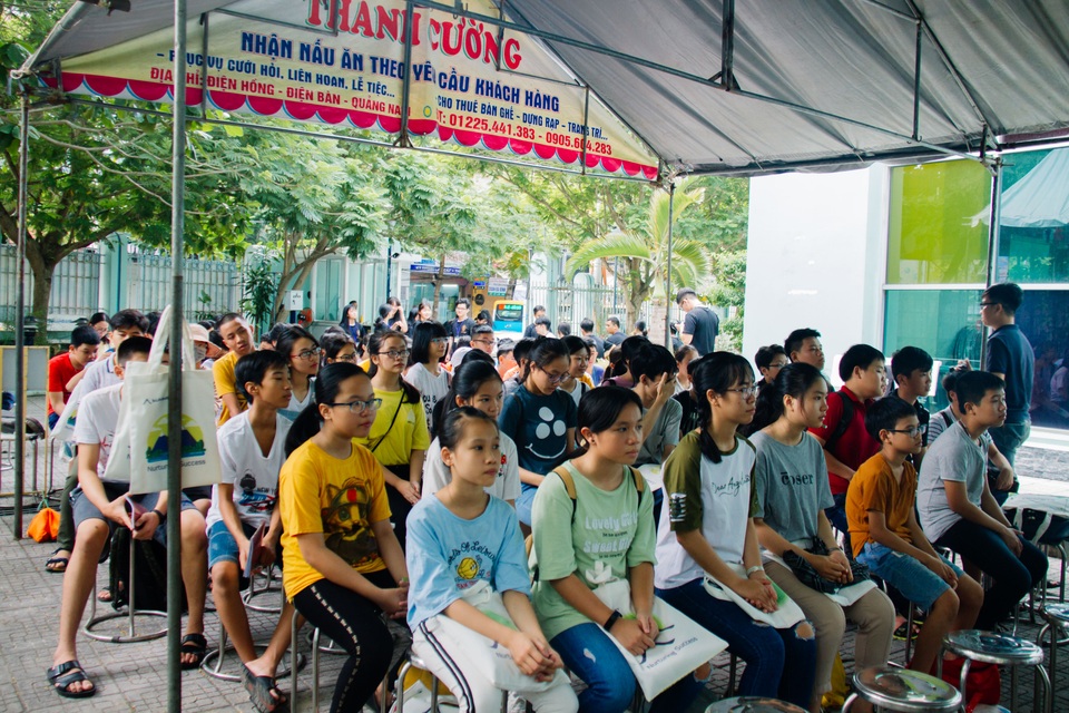 Thắp sáng đam mê khoa học cho các bạn trẻ - 1 Thắp sáng đam mê khoa học cho các bạn trẻ - 1