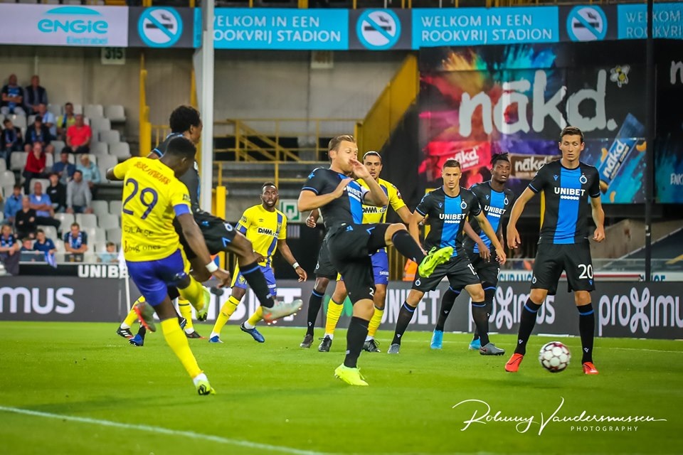 Những khoảnh khắc Sint Truidense thua đậm Club Brugge trong ngày Công Phượng ra mắt - 10 Những khoảnh khắc Sint Truidense thua đậm Club Brugge trong ngày Công Phượng ra mắt - 10