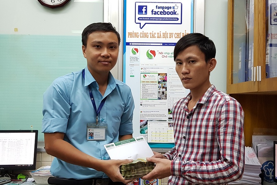 Thai phụ bị hôn mê sâu đã bình phục, bạn đọc Dân trí giúp đỡ 250 triệu đồng - 3 Thai phụ bị hôn mê sâu đã bình phục, bạn đọc Dân trí giúp đỡ 250 triệu đồng - 3