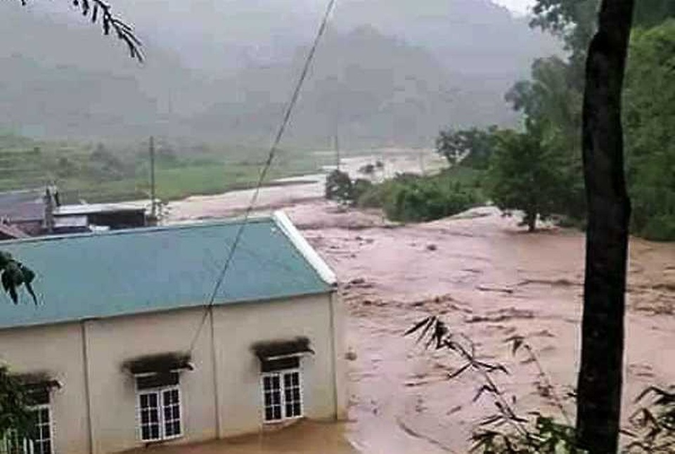 Thanh Hóa: 14 người mất tích do ảnh hưởng mưa bão - 2 Thanh Hóa: 14 người mất tích do ảnh hưởng mưa bão - 2