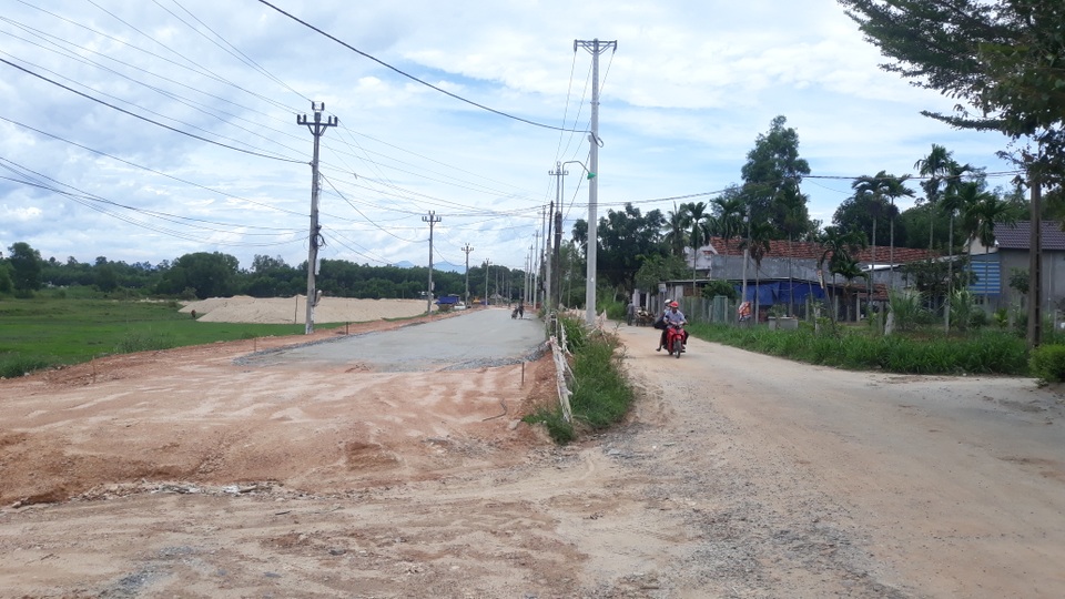 Vụ đường 70 tỷ đồng vào dự án: Chỉ đầu tư 30,4 tỷ nếu không hiệu quả sẽ dừng? - 6 Vụ đường 70 tỷ đồng vào dự án: Chỉ đầu tư 30,4 tỷ nếu không hiệu quả sẽ dừng? - 6