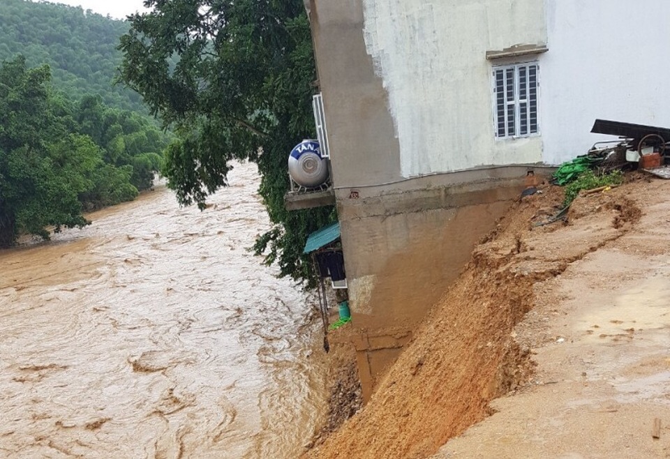 Thanh Hóa: 14 người mất tích do ảnh hưởng mưa bão - 4 Thanh Hóa: 14 người mất tích do ảnh hưởng mưa bão - 4