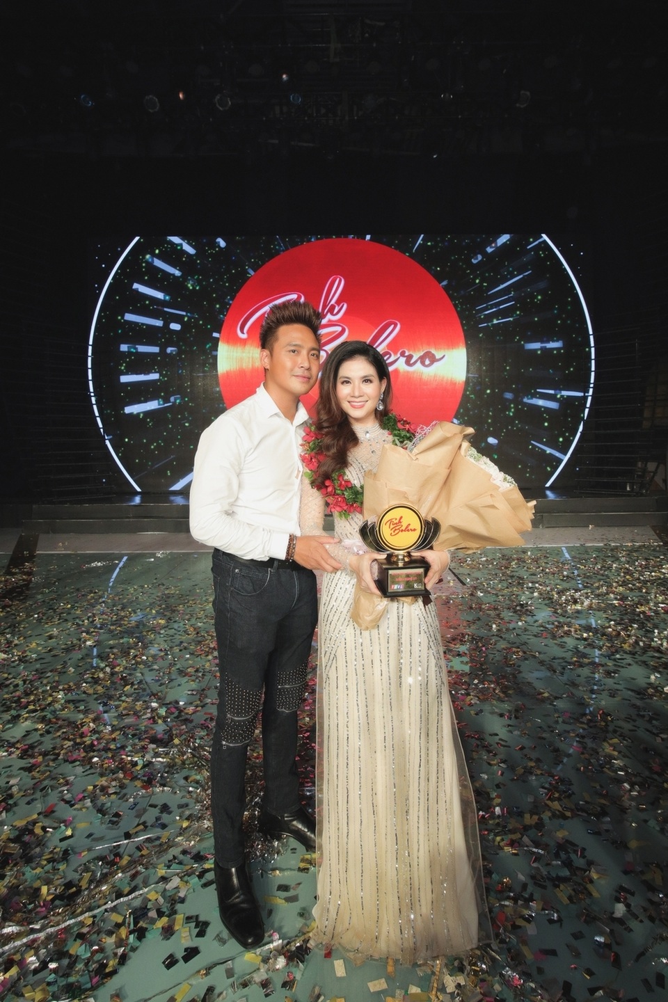 Nữ diễn viên Cổng mặt trời lên ngôi Quán quân Tình Bolero 2019 - 5 Nữ diễn viên Cổng mặt trời lên ngôi Quán quân Tình Bolero 2019 - 5
