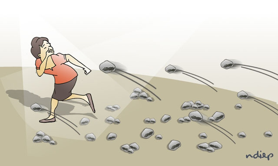 “Kẻ thứ ba” và hệ lụy khi phát ngôn thiếu cẩn trọng! - 1 “Kẻ thứ ba” và hệ lụy khi phát ngôn thiếu cẩn trọng! - 1